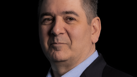 Head shot Eric Lebson